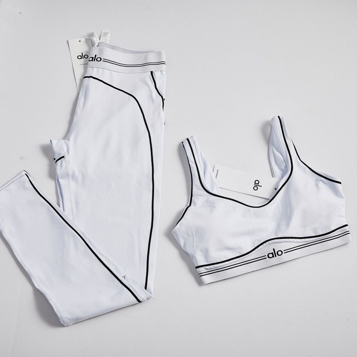 Alo active style yoga set