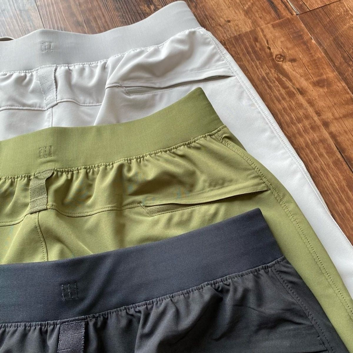 Lulu Lemon Outdoor Casual Sports  Active  Wear Shorts