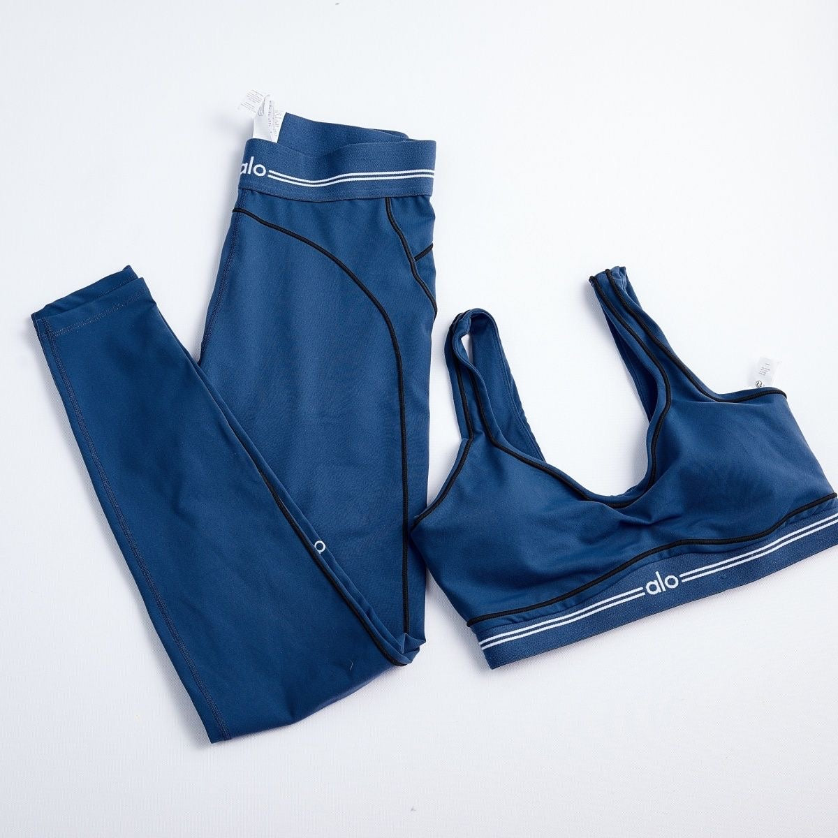 Alo active style yoga set