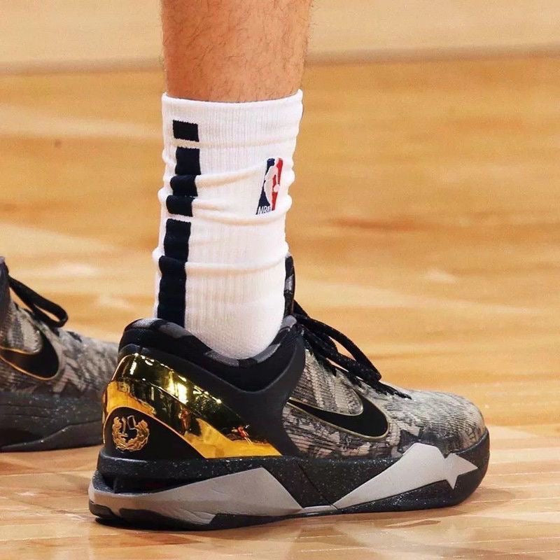 NBA mid-calf and high-calf basketball socks with thick terry cloth soles