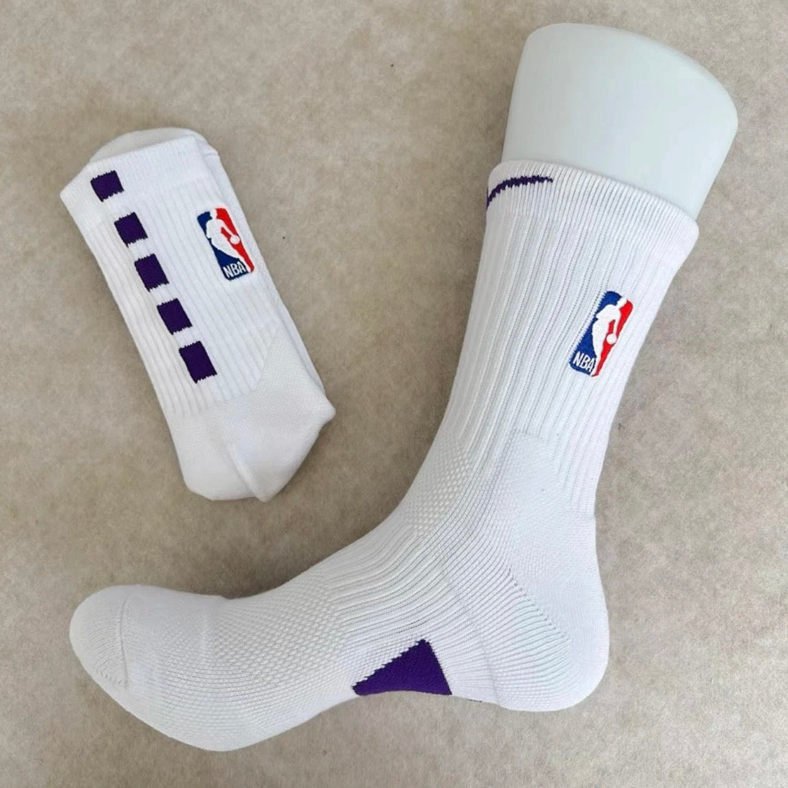 NBA mid-calf and high-calf basketball socks with thick terry cloth soles
