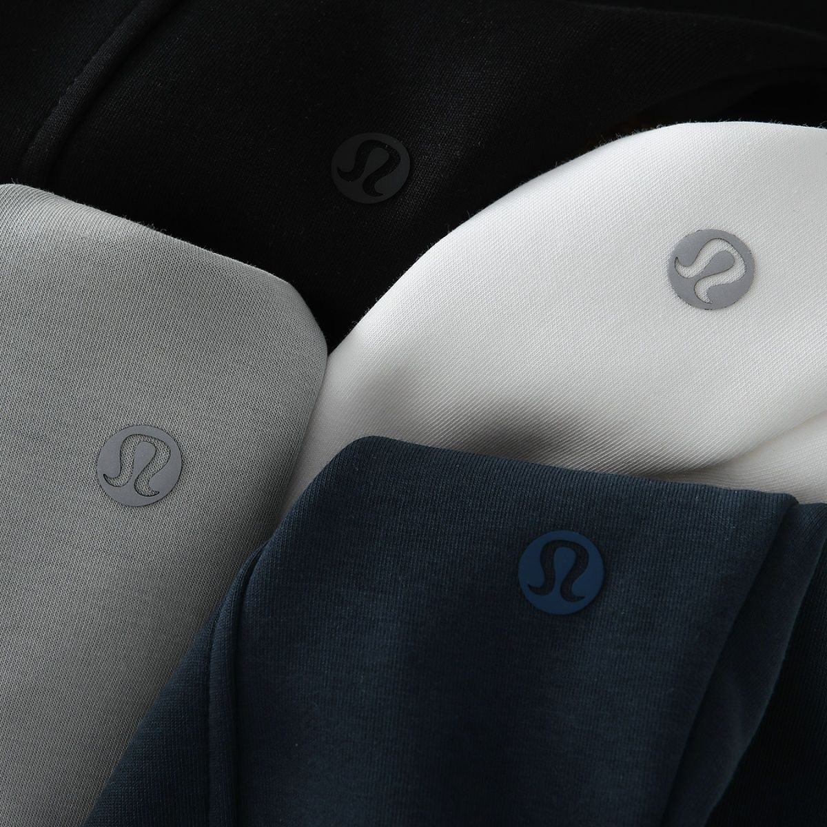 Lululemon Smooth Spacer Classic Fit Crew