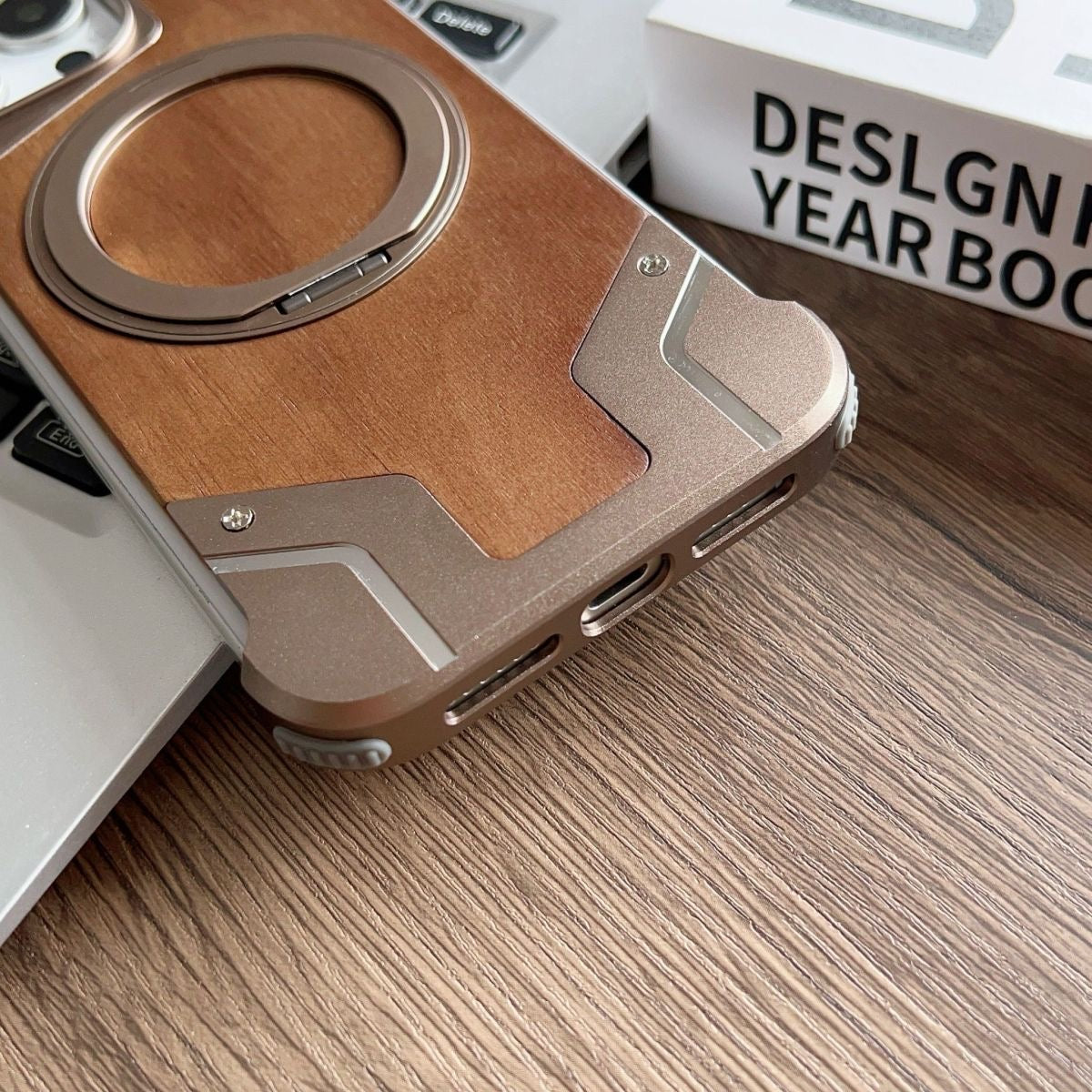 iPhone 13/14/1516 wooden magnetic charging.