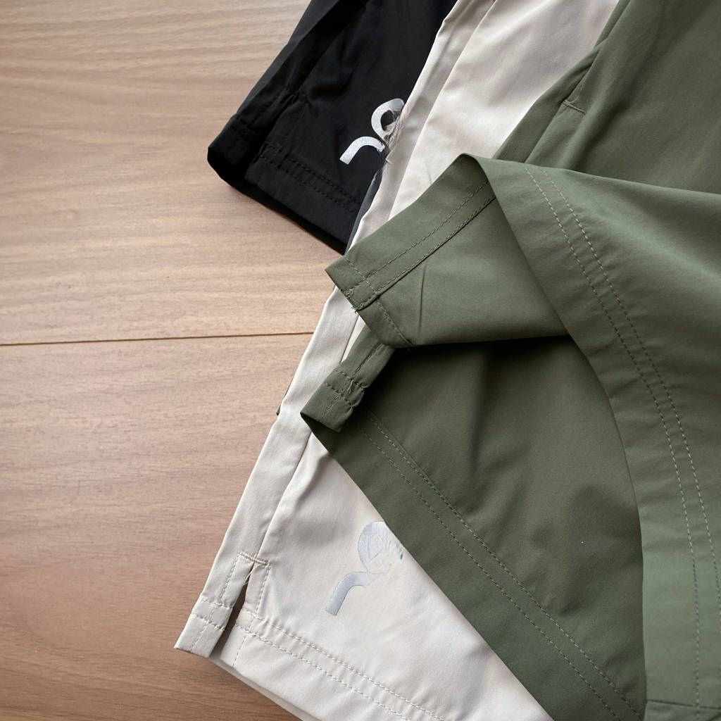 On Men’s Core Running shorts