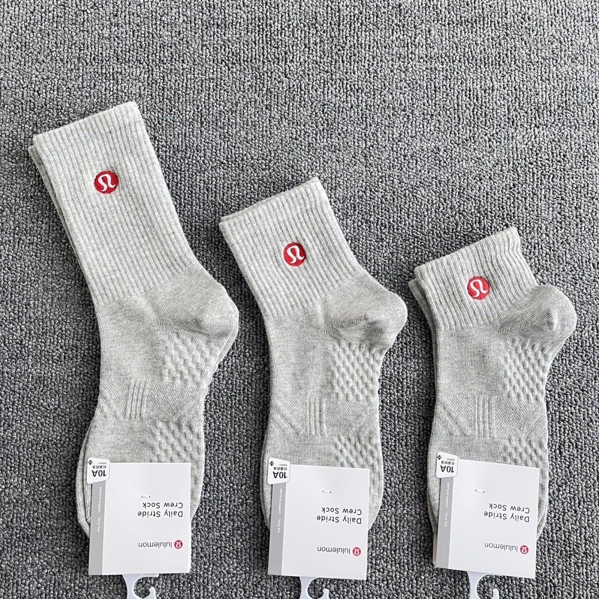 Lulu embroidered pure cotton high socks
