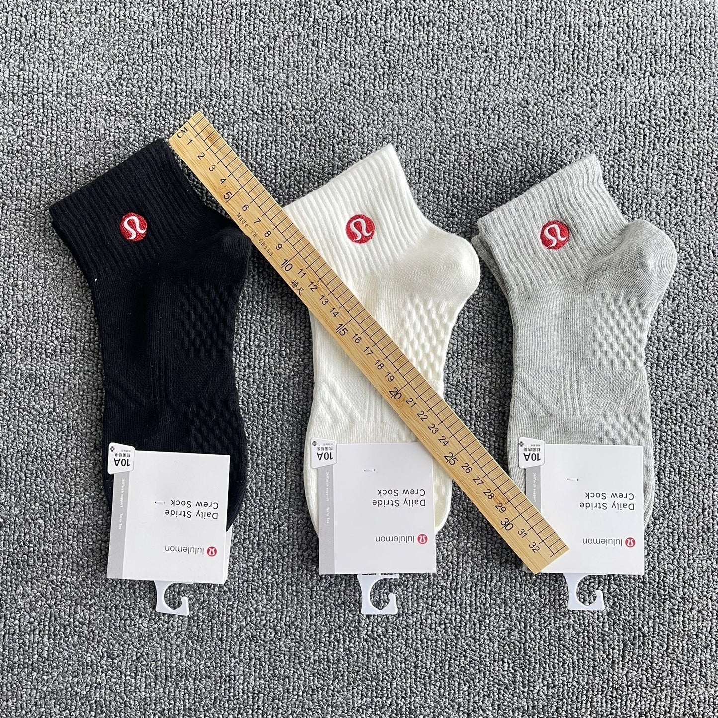 Lulu embroidered pure cotton high socks