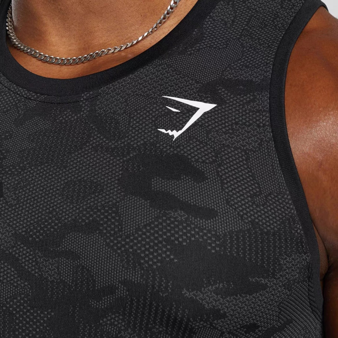 2025 GymShark  Lightweight Camouflage Sleeveless Shirt