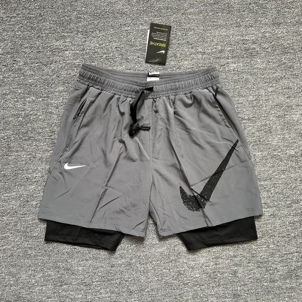 NIKE double-layered, Five-point Short