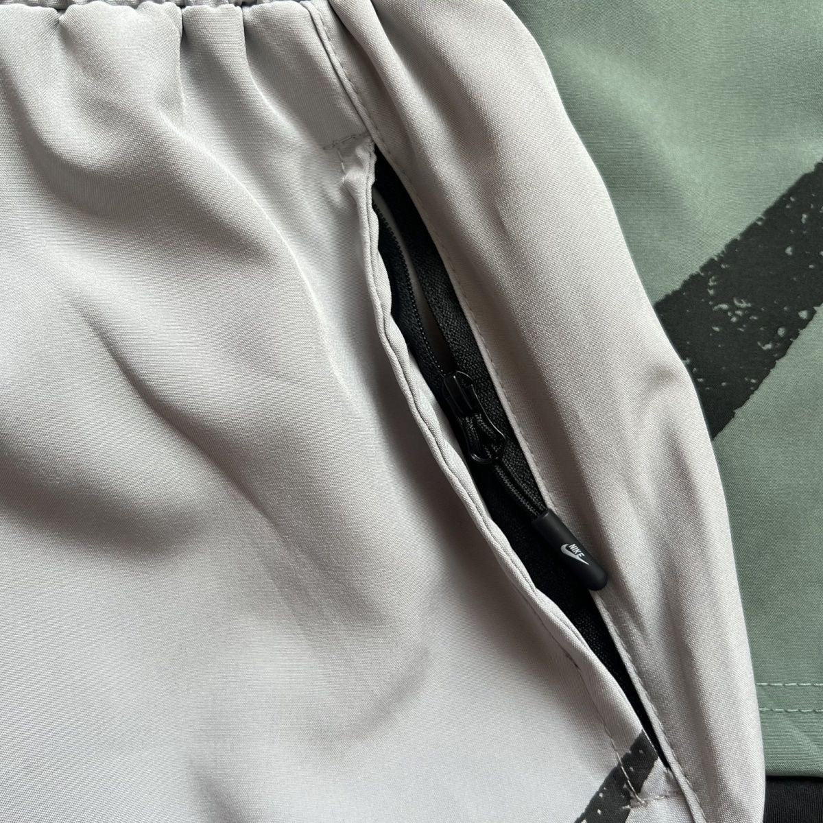 NIKE double-layered, Five-point Short