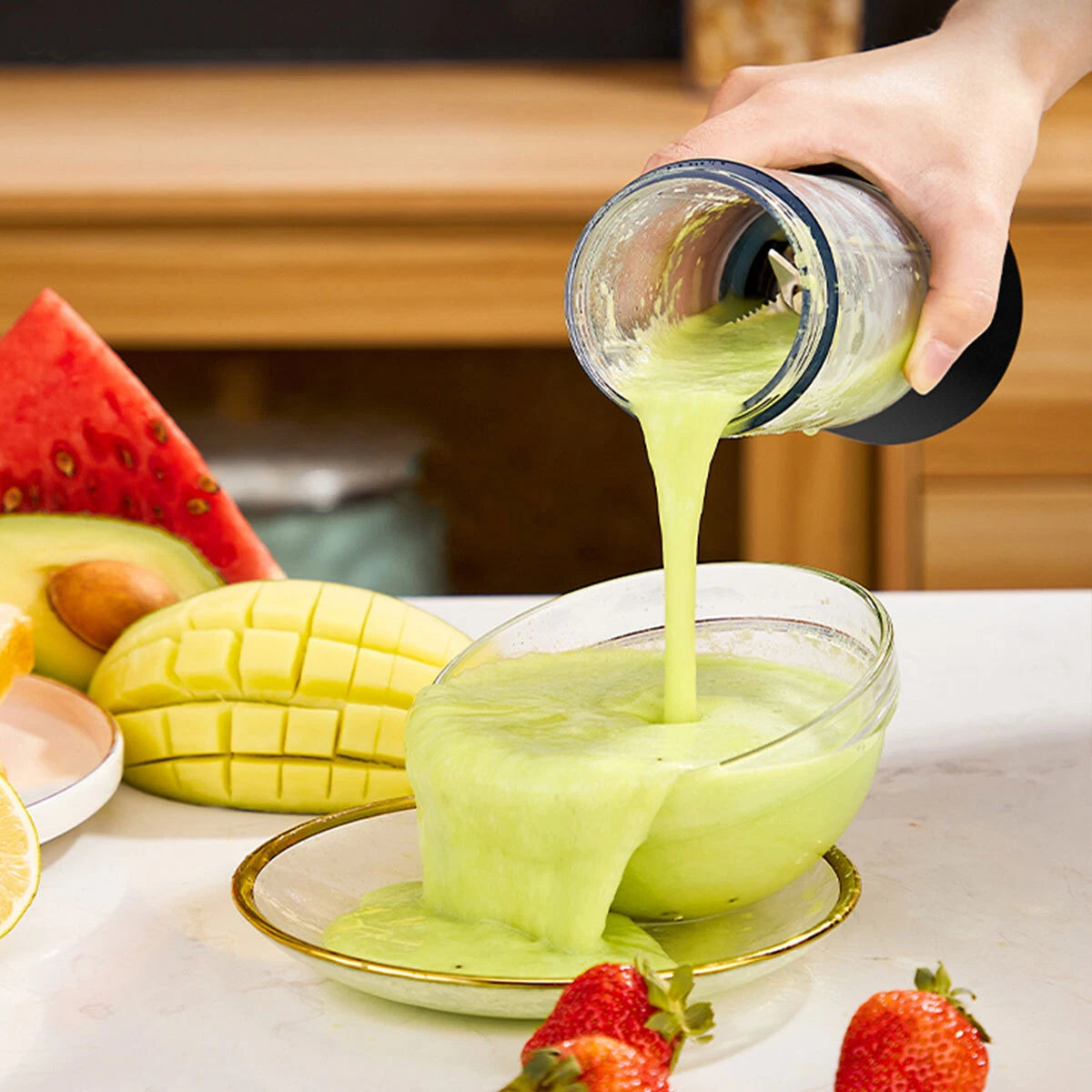 Mini Portable Electric Juice Maker Blender